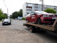 В Твери учебная машина попала в тройное ДТП на повороте в ГИБДД - Новости ТИА
