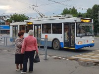 Из-за долгов по электричеству троллейбусы перестали ходить до конечной остановки в "Южном" - Новости ТИА