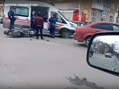 В Твери мотоциклист пострадал в аварии с иномаркой - Новости ТИА