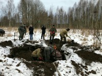 Поисковики подняли останки 49 бойцов в подвале сгоревшего дома и установили имена двух пропавших без вести солдат - Новости ТИА