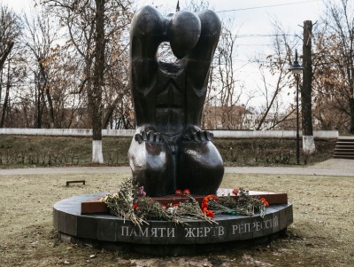В Твери почтили минутой молчания память жертв политических репрессий - Новости ТИА