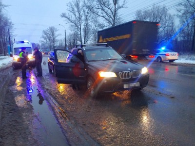 В аварии на шоссе в Твери водитель травмировал голову - новости ТИА