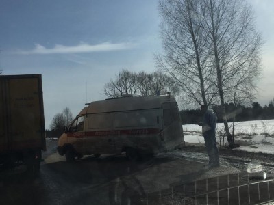 Под Тверью неадекватный водитель на Матизе протаранил скорую помощь - Новости ТИА