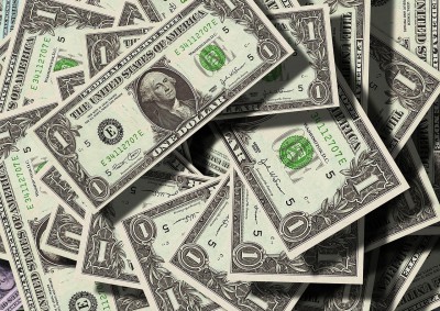 В Твери банки продают доллары по курсу до 110 рублей за 1 $ - Новости ТИА