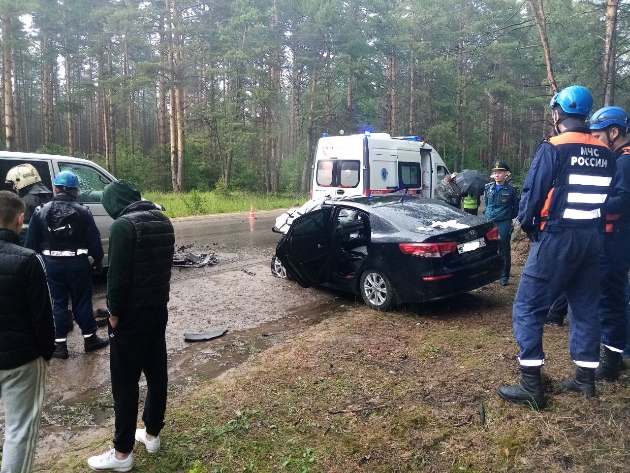 Смертельное ДТП в Твери: женщина-водитель погибла, три человека пострадали  | 05.06.2022 | Тверь - БезФормата