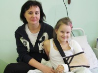Тверские врачи провели уникальную операцию и спасли ребёнку руку от ампутации - Новости ТИА
