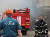 Cледователи устанавливают обстоятельства гибели женщины на пожаре  - Новости ТИА