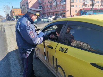 В Твери инспекторы ГАИ проверяли легковые такси - новости ТИА