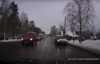 В Твери автомобиль ехал по встречке, как по улице с односторонним движением - Народные Новости ТИА