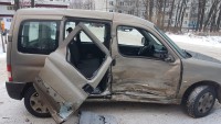 В Торжке в ДТП пострадали два пассажира микроавтобуса, следовавшего из Удомли в Тверь - Новости ТИА