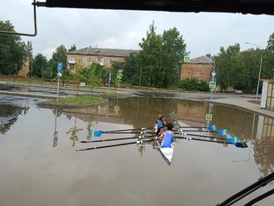 Администрация Ржева прокомментировала затопленную Привокзальную площадь - Новости ТИА