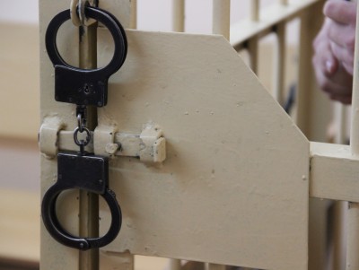 Муниципального служащего приговорили к трем годам лишения свободы за взятку - Новости ТИА