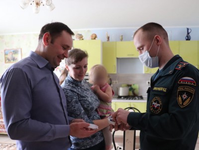 В Тверской области в домах многодетных семей ставят пожарные извещатели - новости ТИА