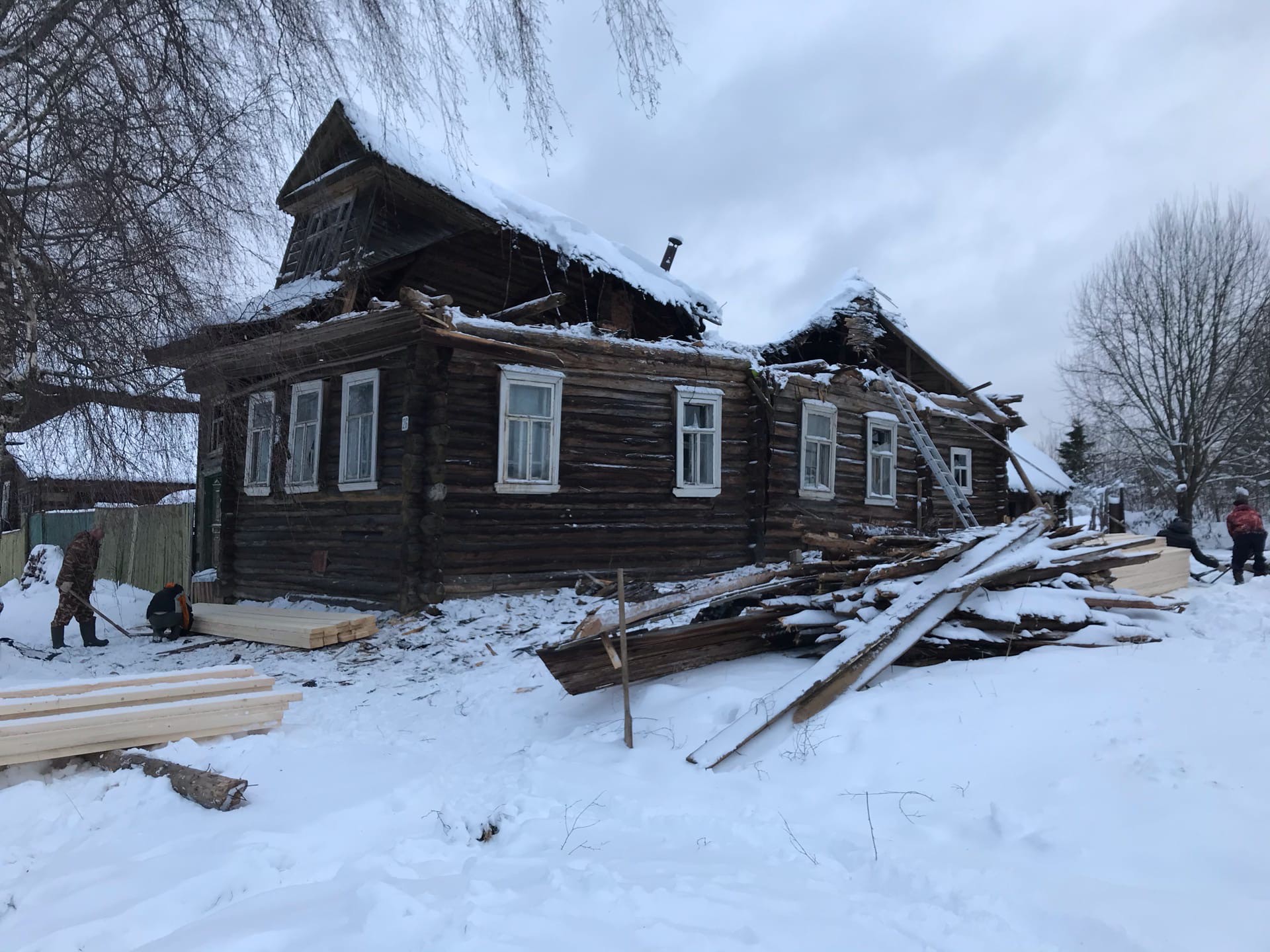 В деревне Чашково карелы восстанавливают второй старинный дом | 11.05.2022  | Тверь - БезФормата