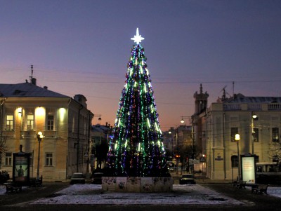На Привокзальной площади Твери установят новогоднюю ель с Розой ветров - Новости ТИА