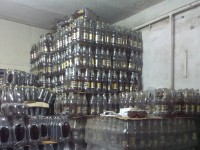 В Твери полицейские изъяли 3 тысячи бутылок просроченного пива - Новости ТИА