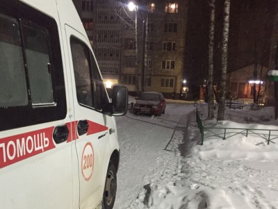 Во Ржеве из-за припаркованного автомобиля не смогла проехать "скорая" - новости ТИА
