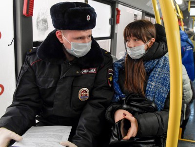 Жители Тверской области стали чаще соблюдать масочный режим в автобусах - новости ТИА