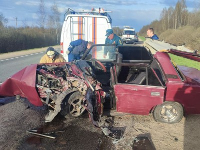 В Тверской области в аварии на встречке пострадали шесть человек - Новости ТИА