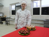 3000 пасхальных куличей и яиц отец Валерий купил для осуждённых тверской колонии - Новости ТИА