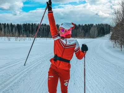 Наталья Непряева завоевала золото на чемпионате России по лыжным гонкам - новости ТИА