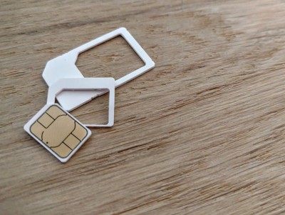 "Ъ": 16 миллионов корпоративных SIM-карт могут отключить с 1 декабря - новости ТИА