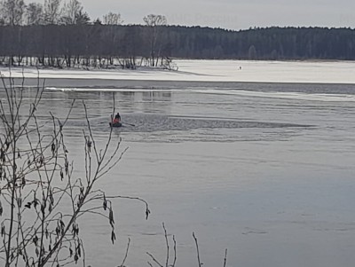 В Тверской области льдина с рыбаком откололась и поплыла по Волге - новости ТИА