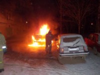 В Тверской области из-за поджога дотла выгорела иномарка - Новости ТИА