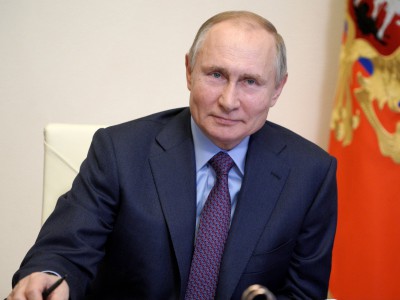 Владимир Путин сделал прививку от коронавируса - новости ТИА
