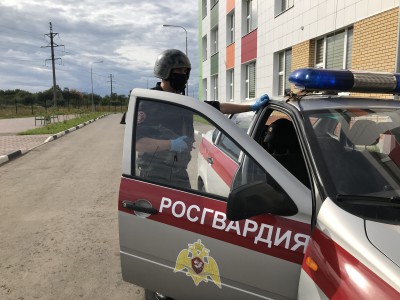 В Тверской области пьяный хулиган из мести порезал шины "Хендая" - Новости ТИА