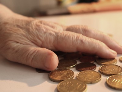 Как получить пенсионные накопления умершего родственника - Новости ТИА