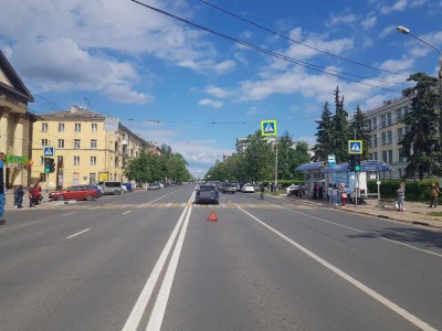 Момент наезда на ребенка на проспекте Ленина попал на видеорегистратор - Новости ТИА