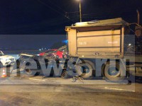 Смертельная авария в Твери: легковушка влетела в дорожных рабочих - новости ТИА