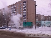 В Пролетарском районе Твери прорвало теплотрассу - Новости ТИА