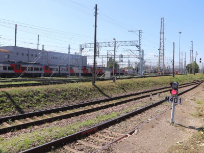 В Тверской области три человека попали под поезд - Новости ТИА