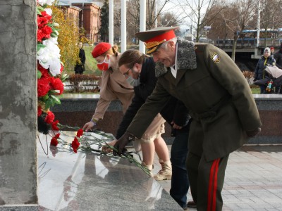 В Твери почтили минутой молчания память павших в битве за Москву бойцов - Новости ТИА