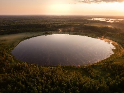 В Тверской области находится мистическое озеро неизвестного происхождения - новости ТИА