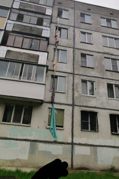 В Тверской области погибла женщина при попытке спуститься из окна 5 этажа  - новости ТИА