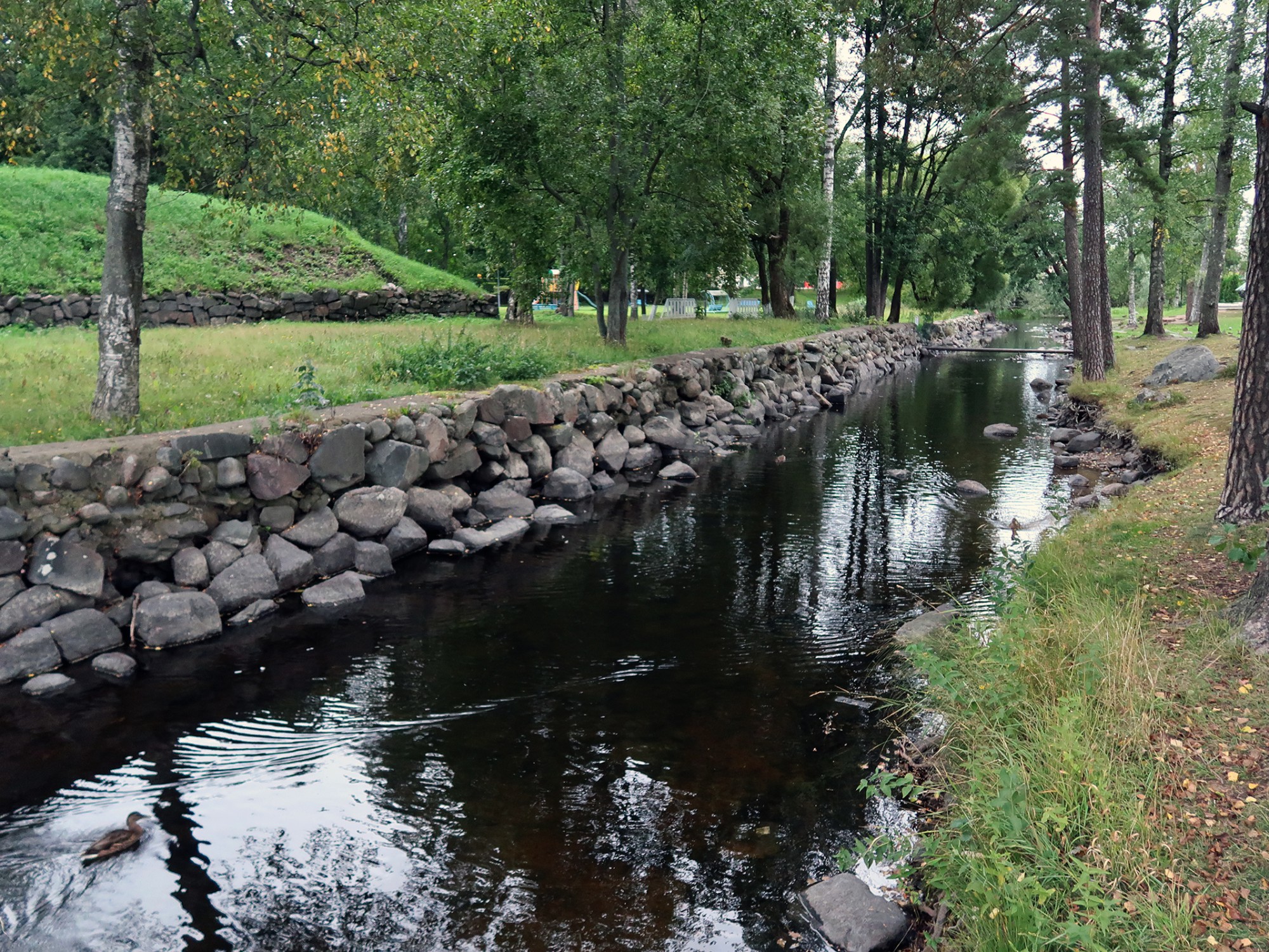 Корела парк. Путешествие по Карельскому перешейку в Великом Новгороде.