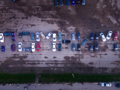 В Бежецке автомобилисты устроили акцию в память о погибшем земляке - Новости ТИА