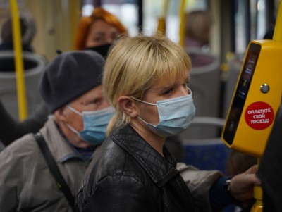 В Твери пассажирка автобуса устроила скандал из-за маски - новости ТИА