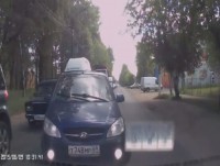 В Твери водитель «Хендая» объезжал пробку по встречке - Новости ТИА