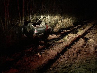 В Тверской области пьяный водитель на автомобиле Land Rover улетел в кювет - Новости ТИА