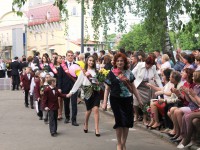 В Твери последний звонок прозвенит для 2102 выпускников школ   - Новости ТИА