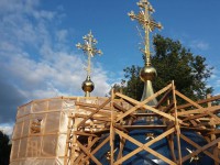 На купола тверского Спасо-Преображенского собора установили кресты - Новости ТИА