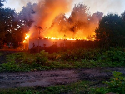 В Тверской области подростки сожгли сеновал - Новости ТИА