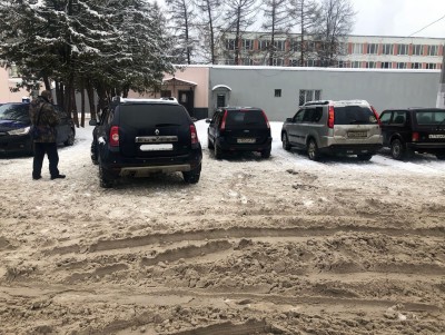 В Твери автомобиль задним ходом сбил женщину - Новости ТИА