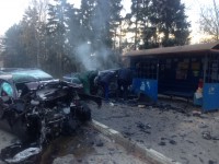 Лобовое столкновение в Тверской области: два человека погибли, один в больнице - Новости ТИА