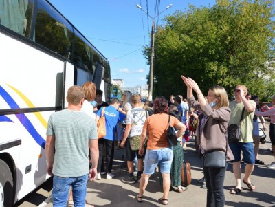 Роспотребнадзор изменил требования работы летних детских лагерей  - Новости ТИА