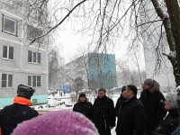 Игорь Руденя побывал на месте ЧП и встретился с жильцами дома на бульваре Гусева  - новости ТИА